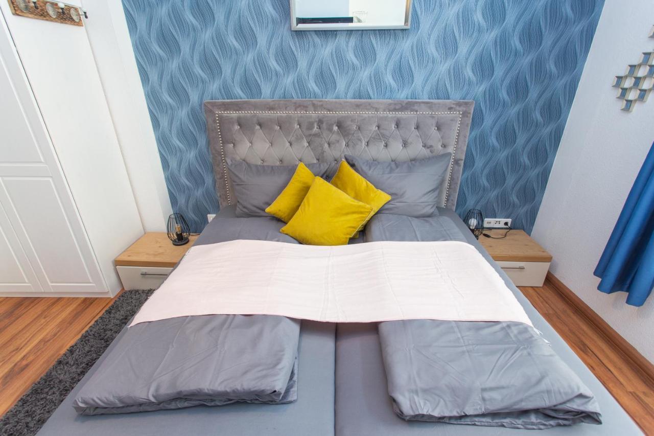 Full House Studios - Ls69 Apartments Halle  ภายนอก รูปภาพ