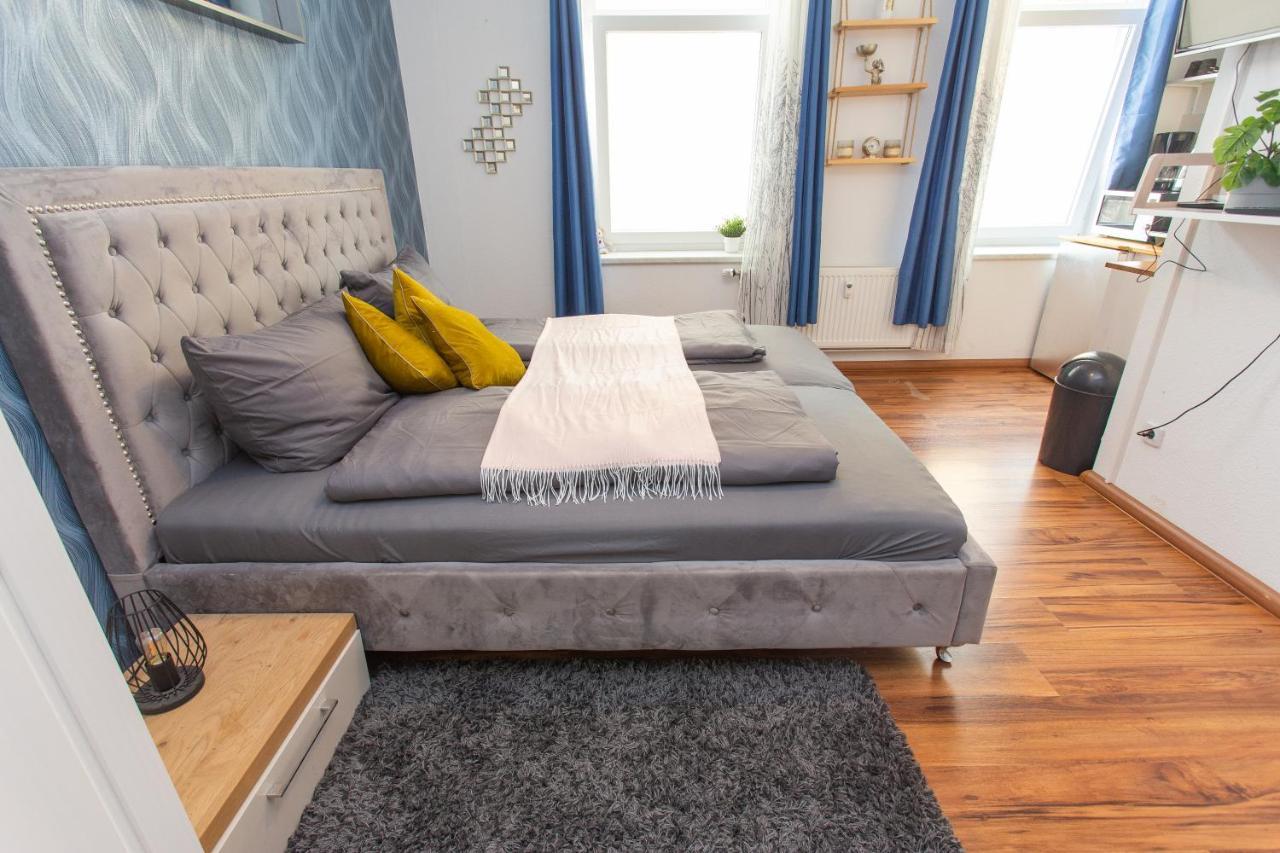 Full House Studios - Ls69 Apartments Halle  ภายนอก รูปภาพ