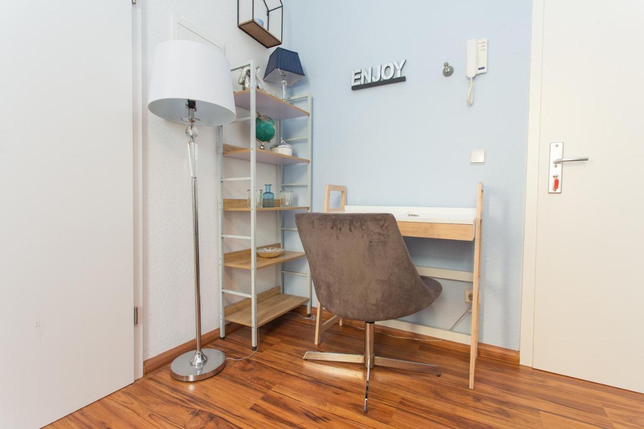 Full House Studios - Ls69 Apartments Halle  ภายนอก รูปภาพ
