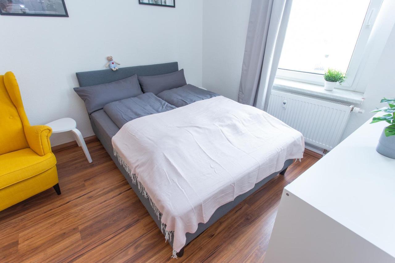 Full House Studios - Ls69 Apartments Halle  ภายนอก รูปภาพ