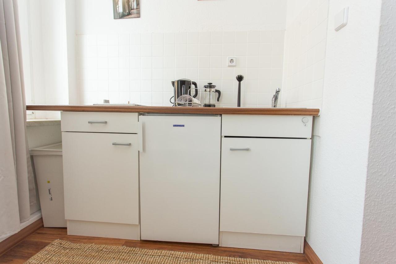 Full House Studios - Ls69 Apartments Halle  ภายนอก รูปภาพ