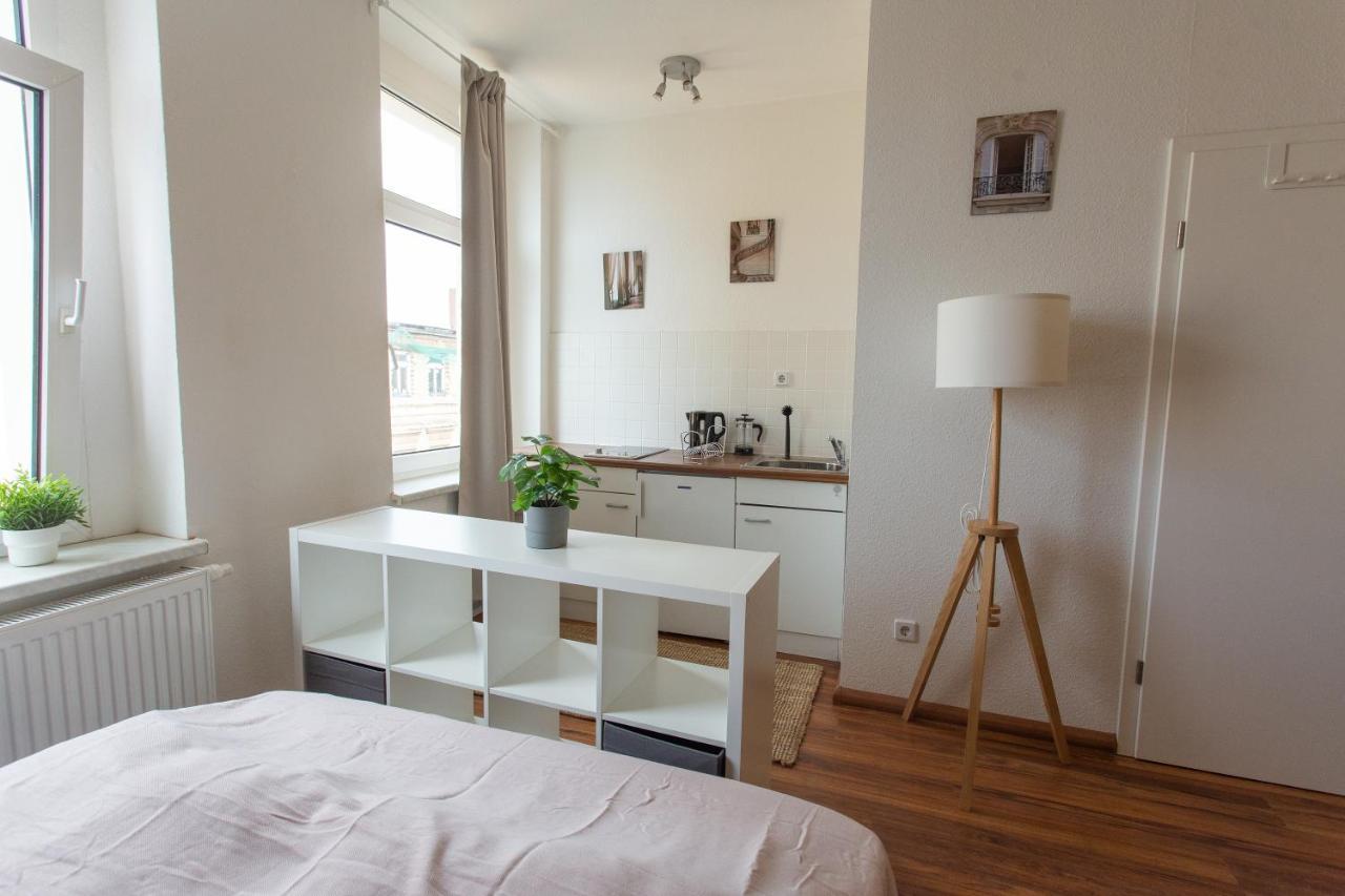Full House Studios - Ls69 Apartments Halle  ภายนอก รูปภาพ