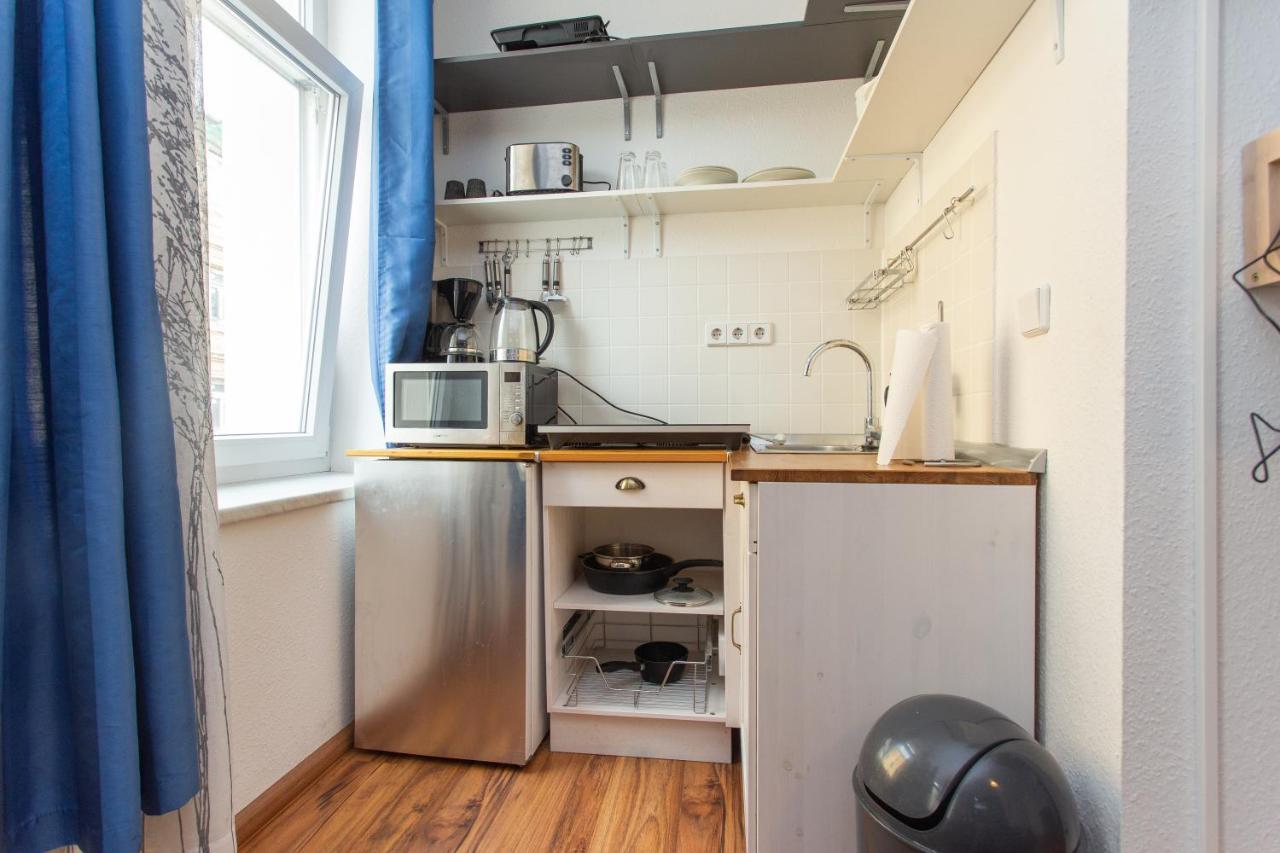 Full House Studios - Ls69 Apartments Halle  ภายนอก รูปภาพ