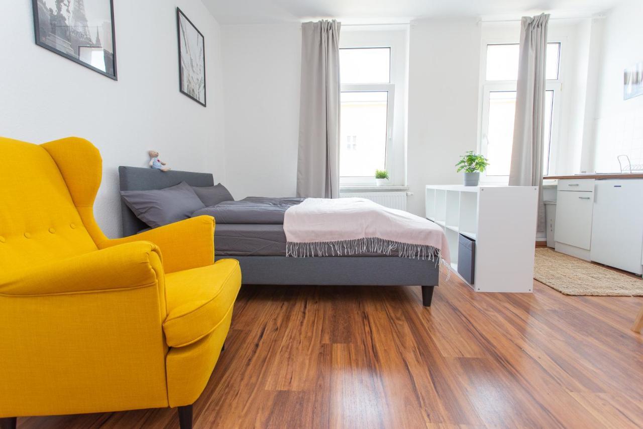 Full House Studios - Ls69 Apartments Halle  ภายนอก รูปภาพ