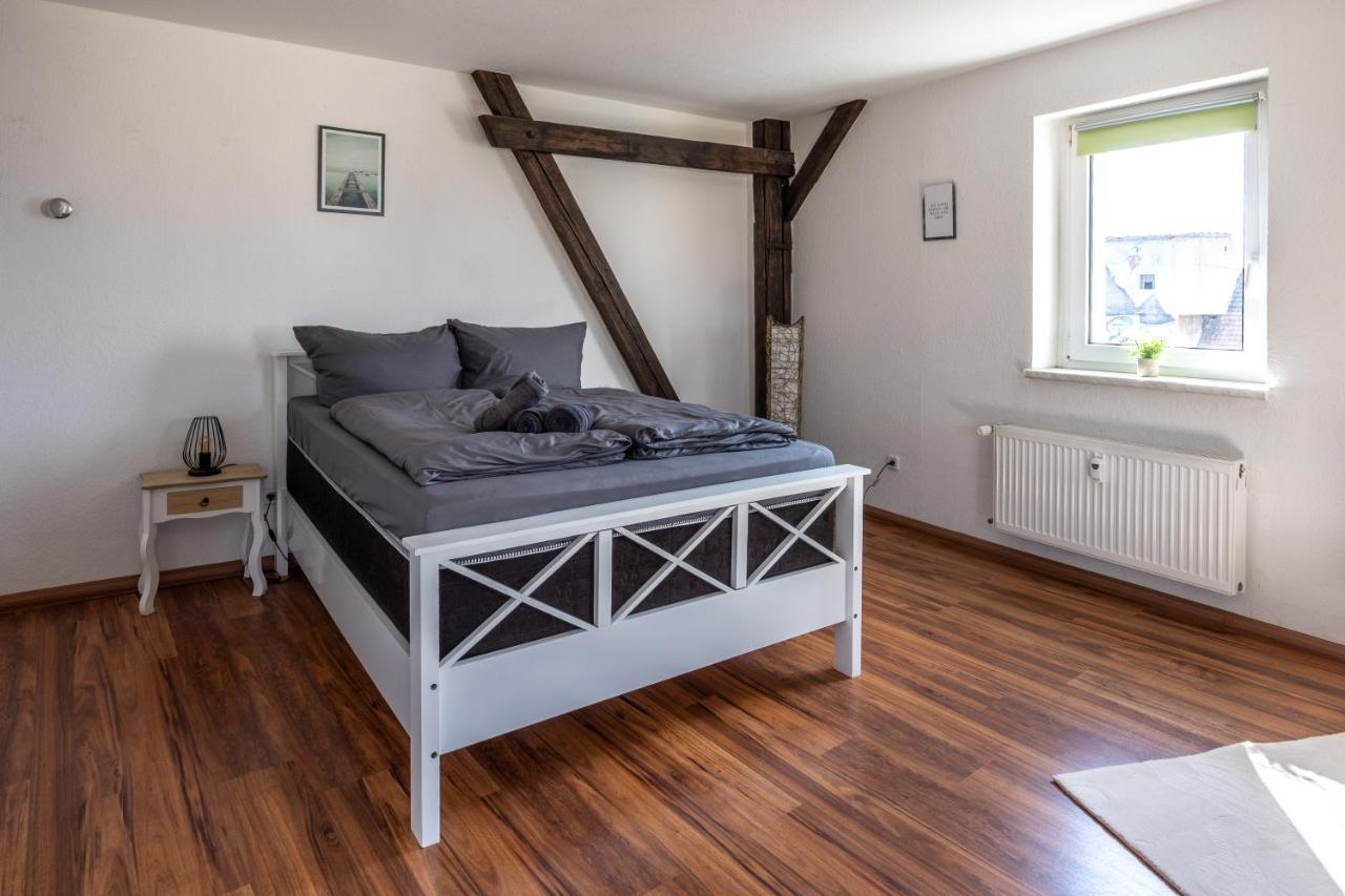 Full House Studios - Ls69 Apartments Halle  ภายนอก รูปภาพ